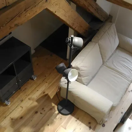 Studio Meuble Proche Conseil Departemental Du Jura Lons-le-Saunier Extérieur photo